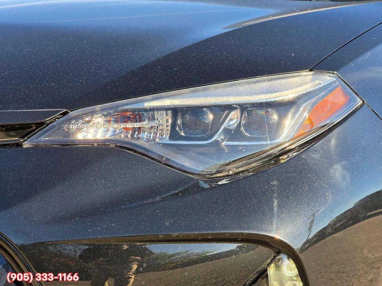 2017 Toyota Corolla SE Lane Assist • Cruise Control • Bluetooth Connection • Brake Assist • Power Windows Photo