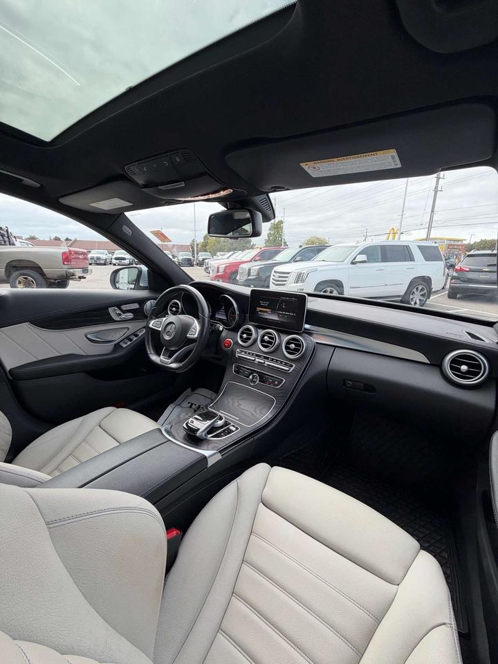 2015 Mercedes-Benz C-Class 4dr Sdn C 400 4MATIC Photo