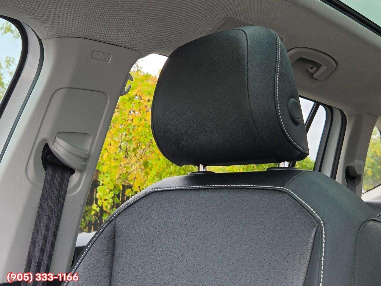 2024 Volkswagen Tiguan Comfortline Apple CarPlay & Android Auto • Built-In Wi-Fi Hotspot • Remote Start System • Heated Front Seats • Lane Assis Photo