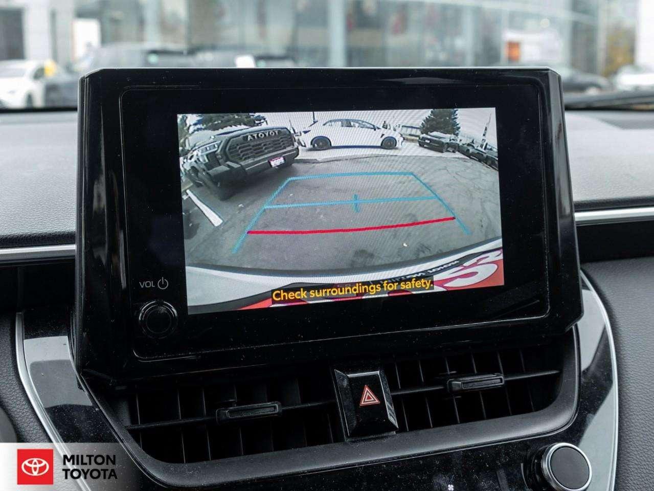 2025 Toyota Corolla Cross 8 MULTIMEDIA WIRELESS CARPLAY ANDROID AUTO HEATED STEERING BLIND SPOT ONE OWNER TCUV LE Photo