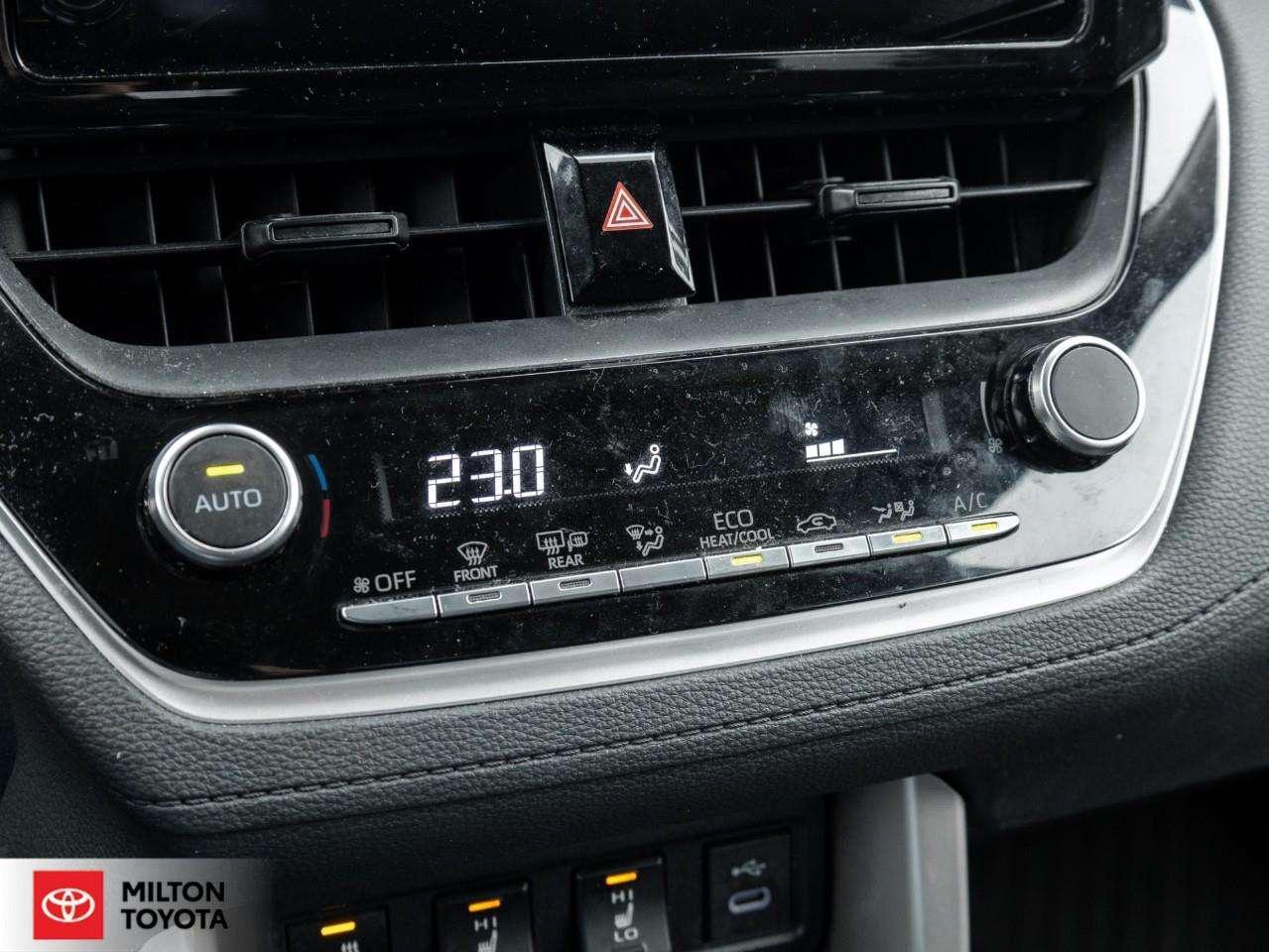 2025 Toyota Corolla Cross 8 MULTIMEDIA WIRELESS CARPLAY ANDROID AUTO HEATED STEERING BLIND SPOT ONE OWNER TCUV LE Photo