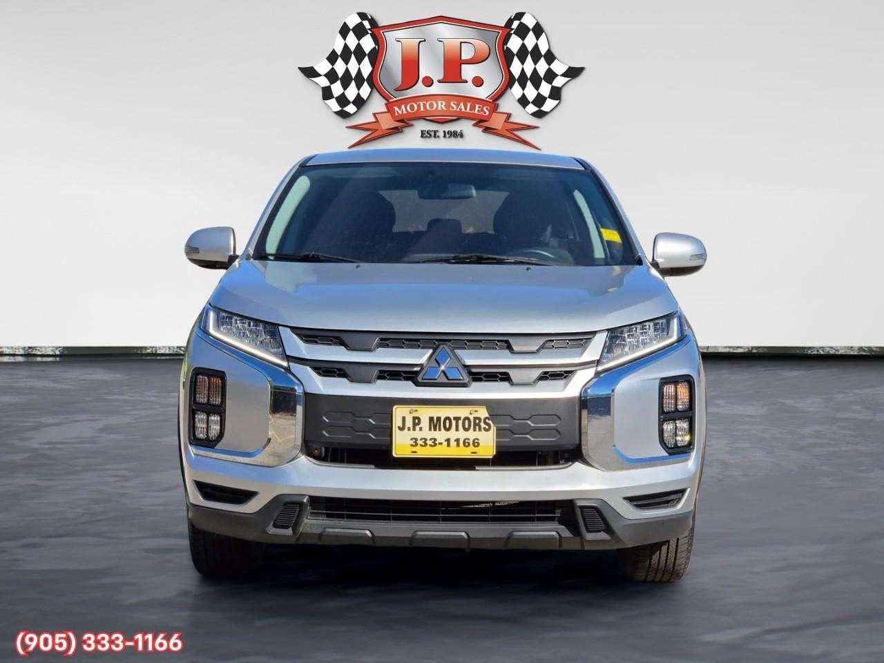 2024 Mitsubishi RVR SE Apple CarPlay & Android Auto • Heated Front Seats • Lane Assist • SiriusXM® Satellite Radio • Keyless Entry Photo5