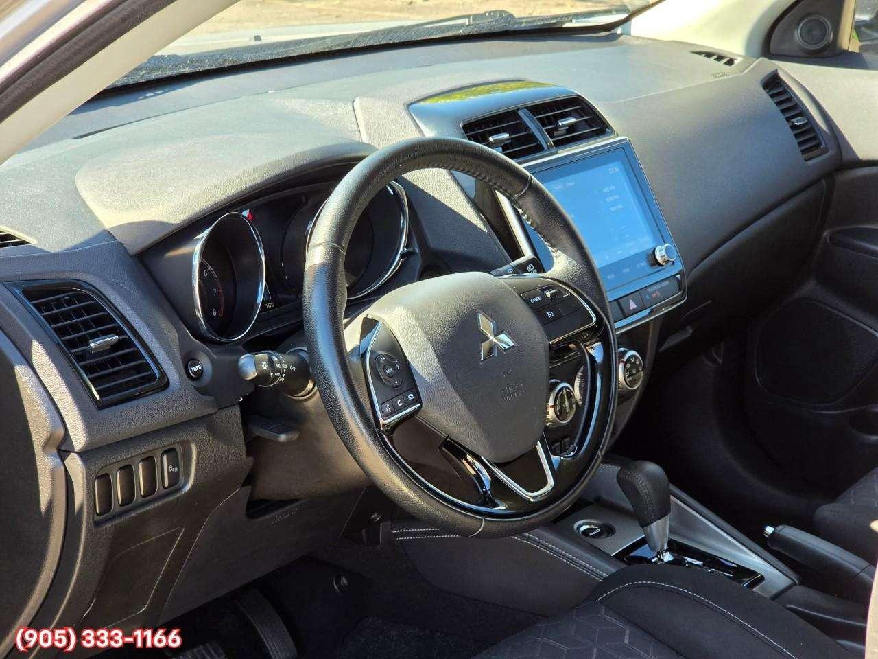 2024 Mitsubishi RVR SE Apple CarPlay & Android Auto • Heated Front Seats • Lane Assist • SiriusXM® Satellite Radio • Keyless Entry Photo