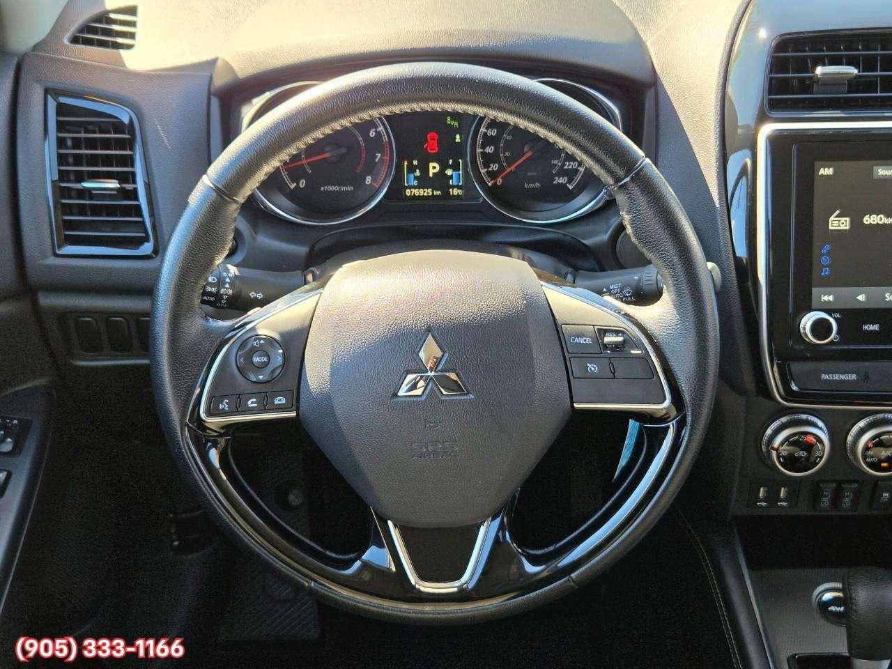 2024 Mitsubishi RVR SE Apple CarPlay & Android Auto • Heated Front Seats • Lane Assist • SiriusXM® Satellite Radio • Keyless Entry Photo