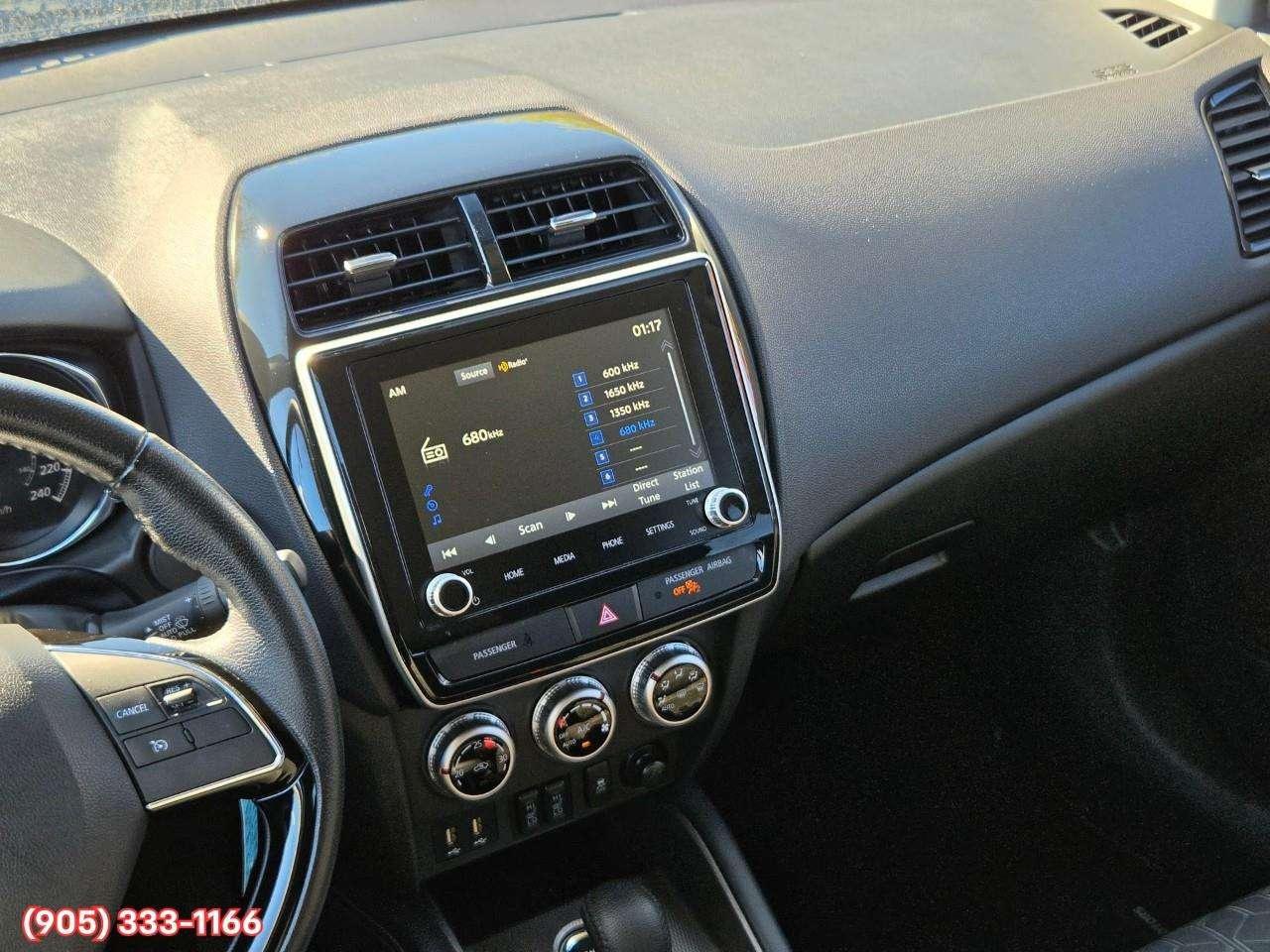2024 Mitsubishi RVR SE Apple CarPlay & Android Auto • Heated Front Seats • Lane Assist • SiriusXM® Satellite Radio • Keyless Entry Photo