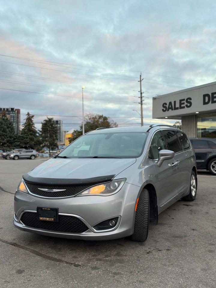 2017 Chrysler Pacifica 4DR WGN TOURING-L PLUS Photo