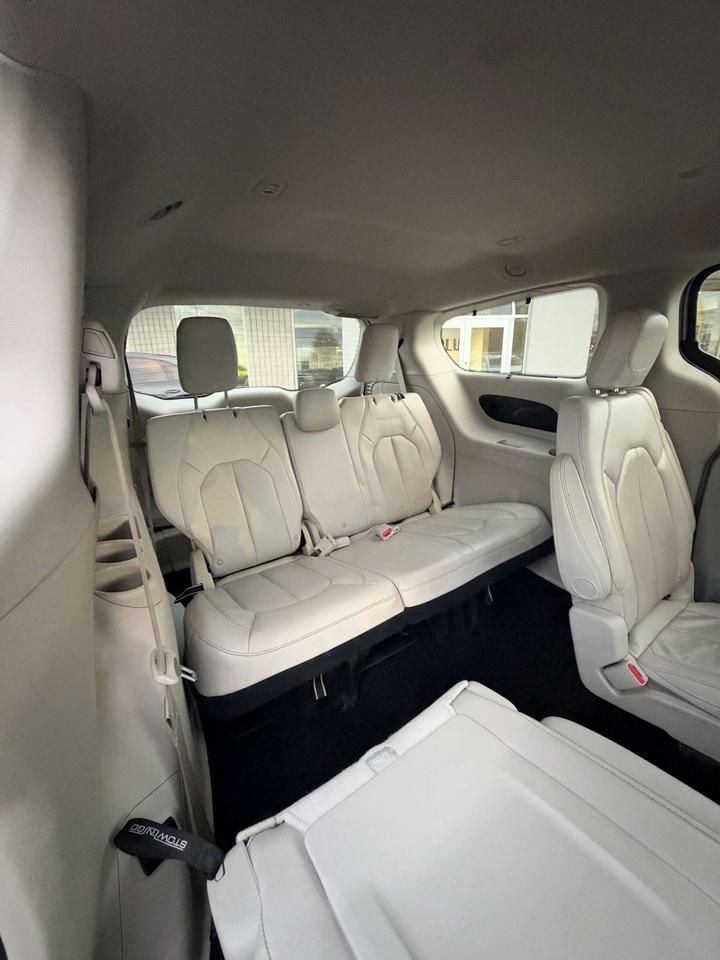 2017 Chrysler Pacifica 4DR WGN TOURING-L PLUS Photo