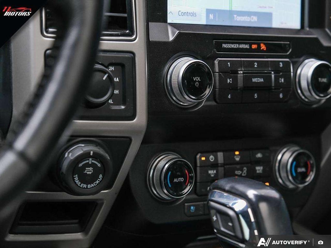 2019 Ford F-150 LARIAT 4WD SuperCrew 5.5' Box   NO ACCIDENTS Photo