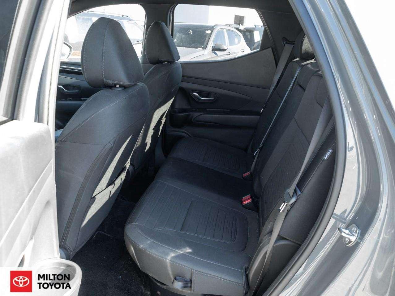 2024 Hyundai Santa Cruz NAVIGATION HEATED STEERING 10.25 TOUCHSCREEN CARPLAY BLIND SPOT MONITORING ONE OWNER Preferred Photo