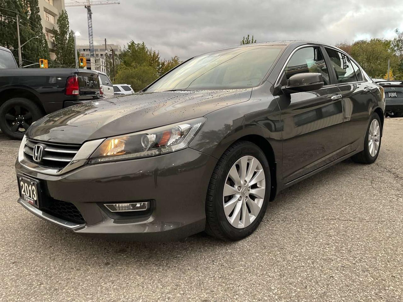 2013 Honda Accord EX-L Sedan - LEATHER! BACK-UP/BLIND-SPOT CAM! SUNROOF! Photo