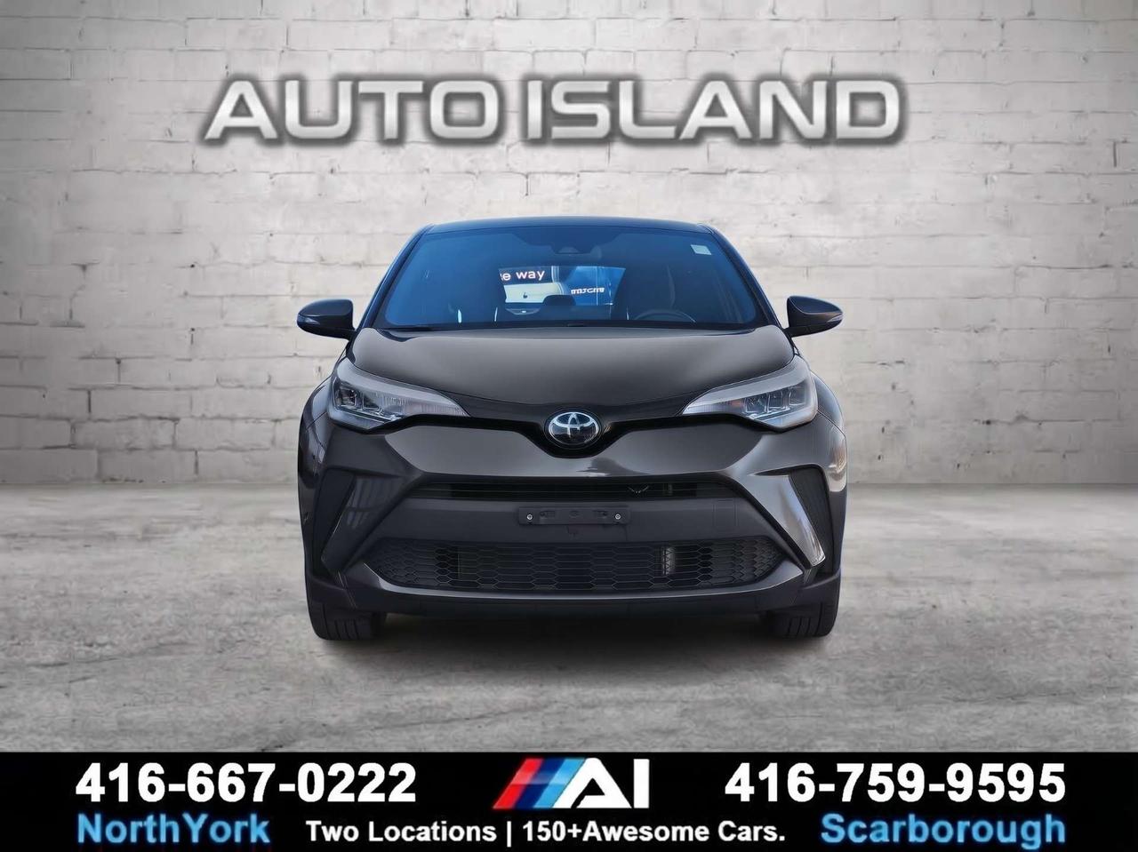 2022 Toyota C-HR LE FWD Photo5
