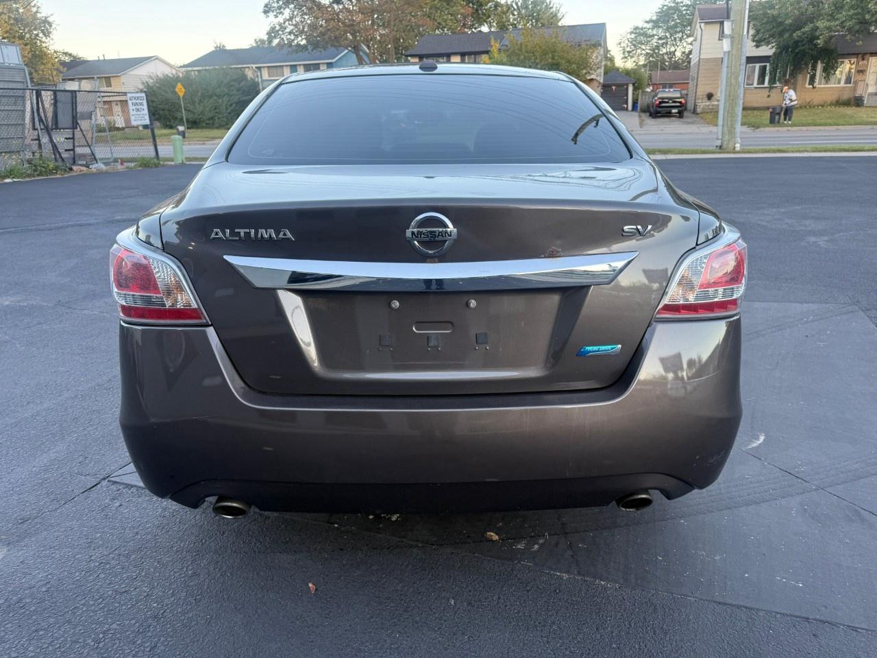 2014 Nissan Altima 4dr Sdn I4 CVT 2.5 SV Photo