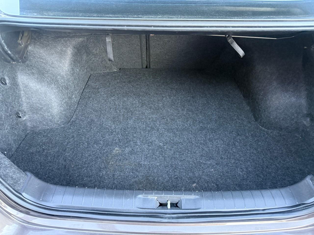 2014 Nissan Altima 4dr Sdn I4 CVT 2.5 SV Photo