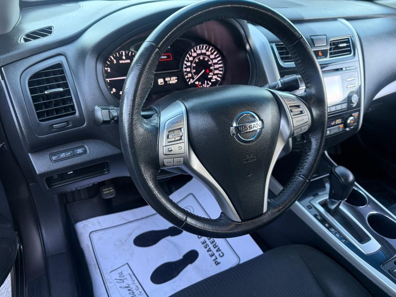 2014 Nissan Altima 4dr Sdn I4 CVT 2.5 SV Photo