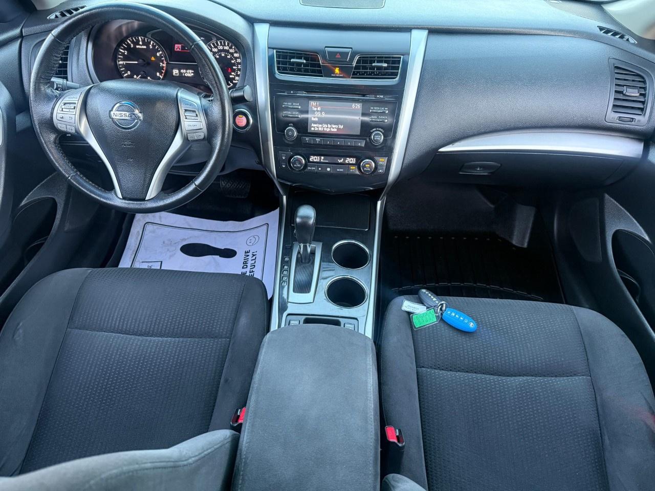 2014 Nissan Altima 4dr Sdn I4 CVT 2.5 SV Photo