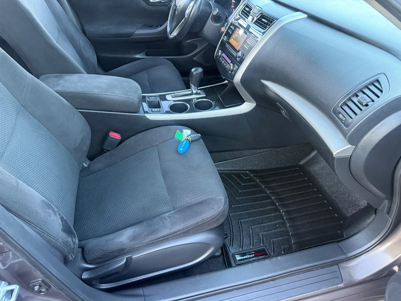 2014 Nissan Altima 4dr Sdn I4 CVT 2.5 SV Photo
