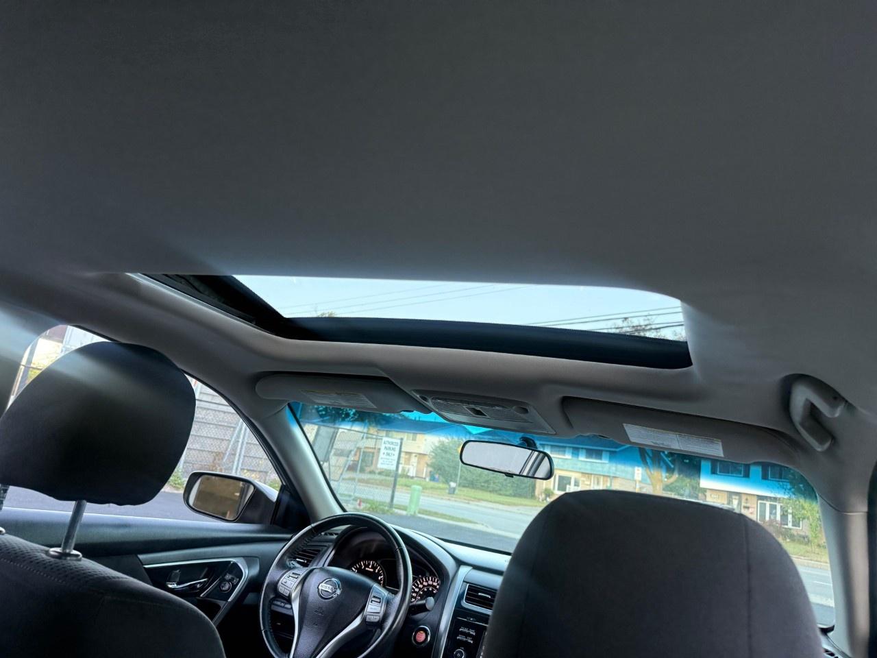 2014 Nissan Altima 4dr Sdn I4 CVT 2.5 SV Photo
