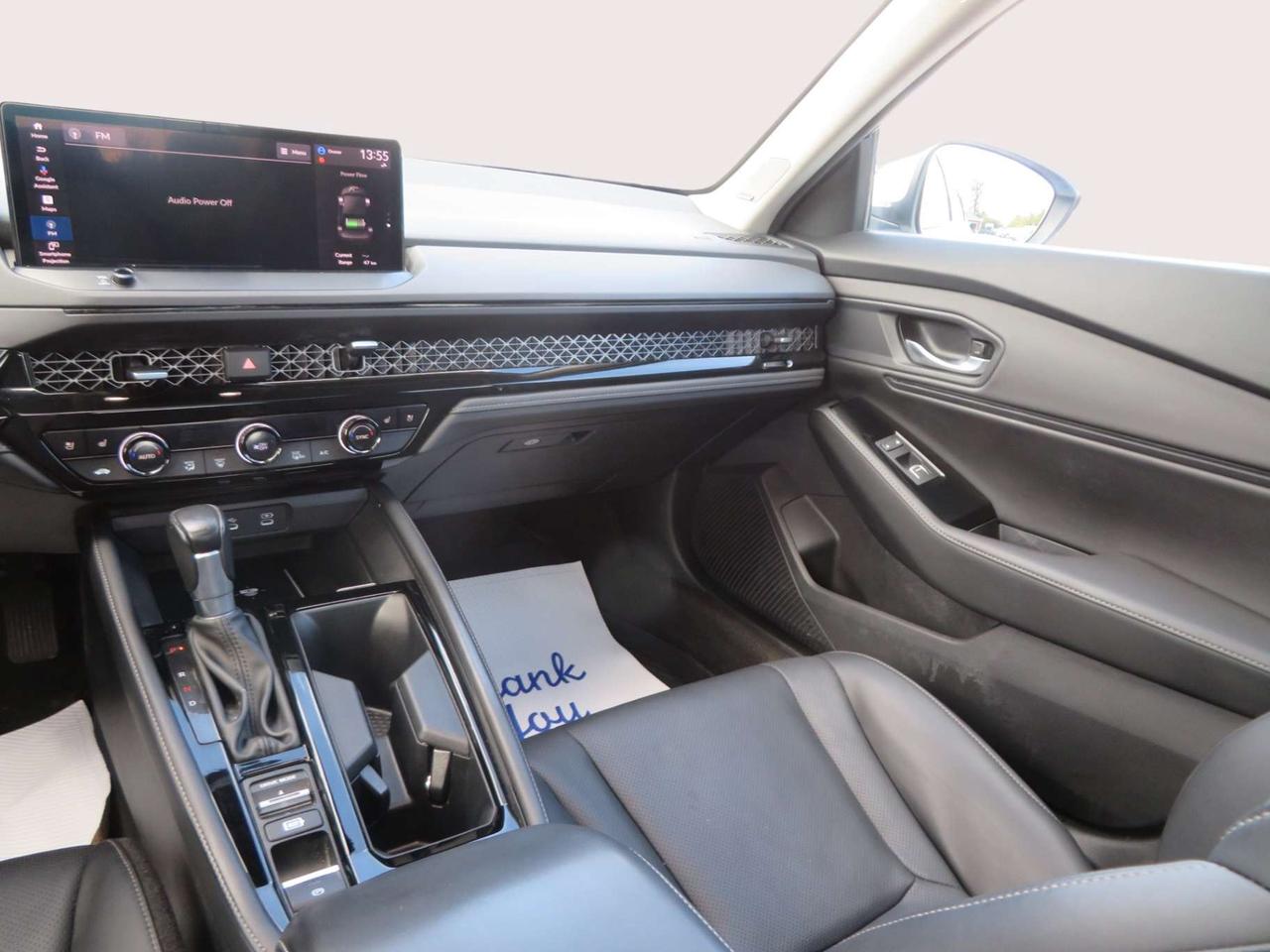 2024 Honda Accord Touring Photo