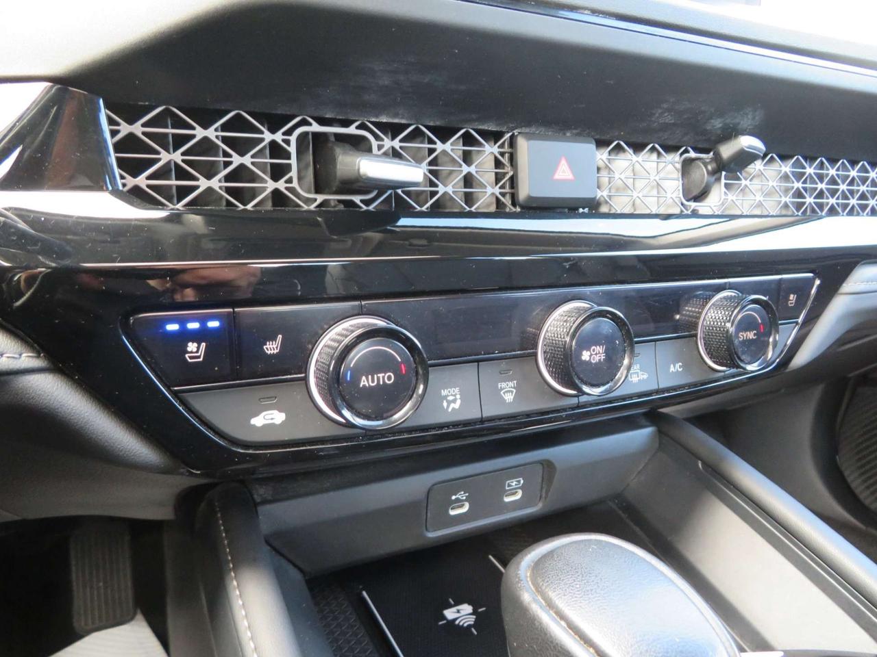2024 Honda Accord Touring Photo