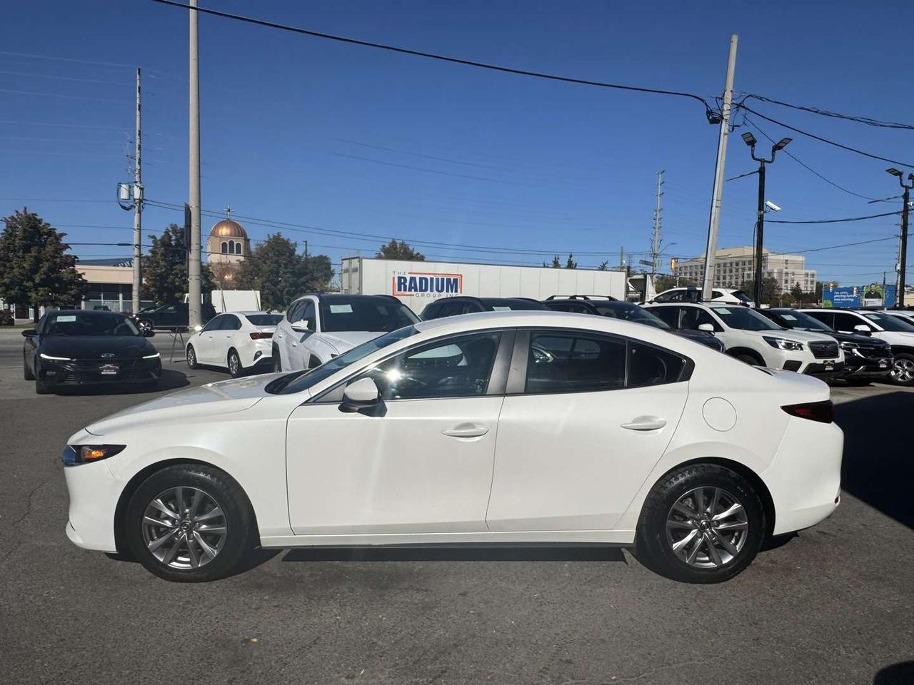 2022 Mazda 3 GX Pearl White  Htd Seats   Push Start   Blind Spot Photo