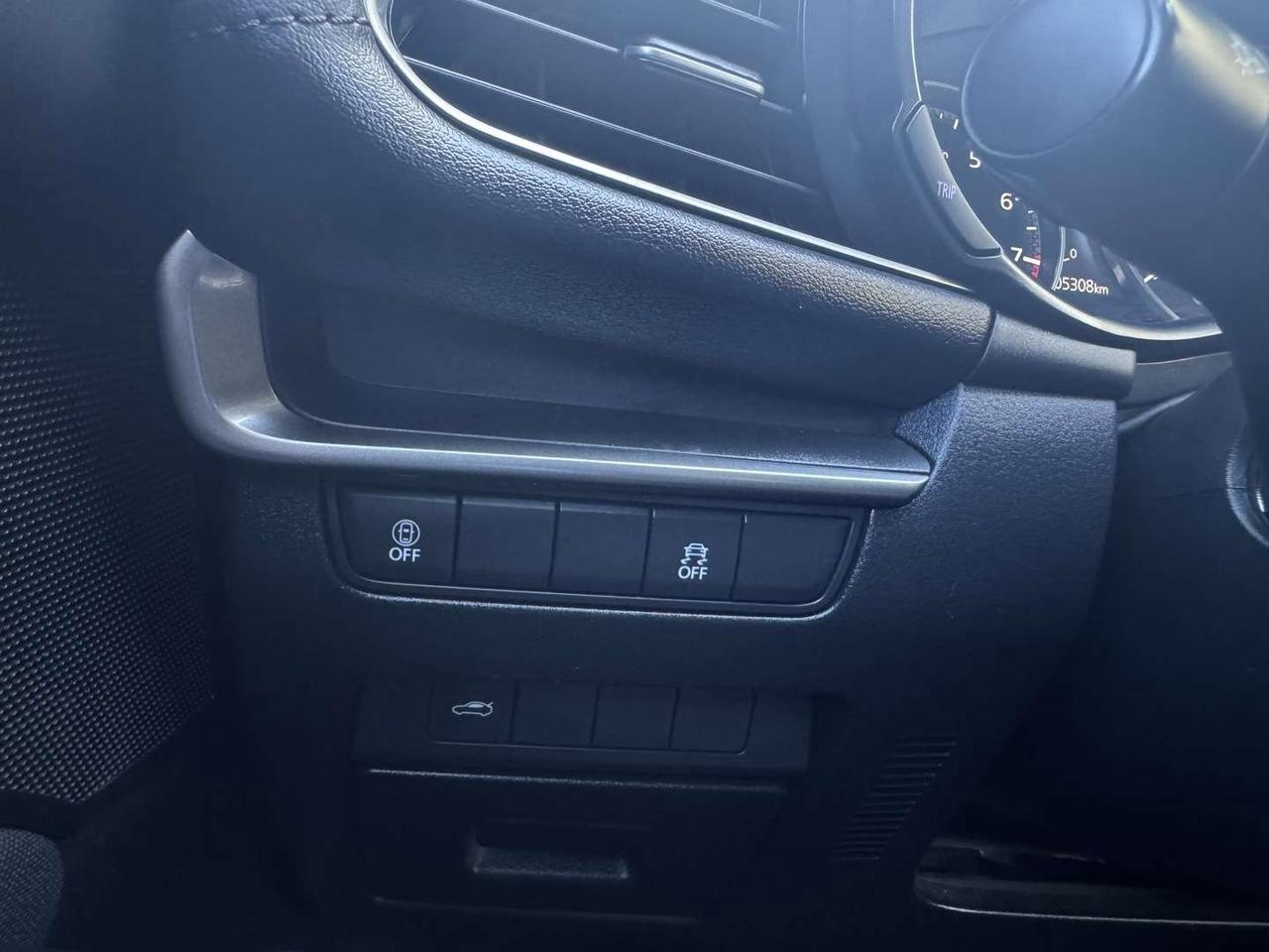 2022 Mazda 3 GX Pearl White  Htd Seats   Push Start   Blind Spot Photo