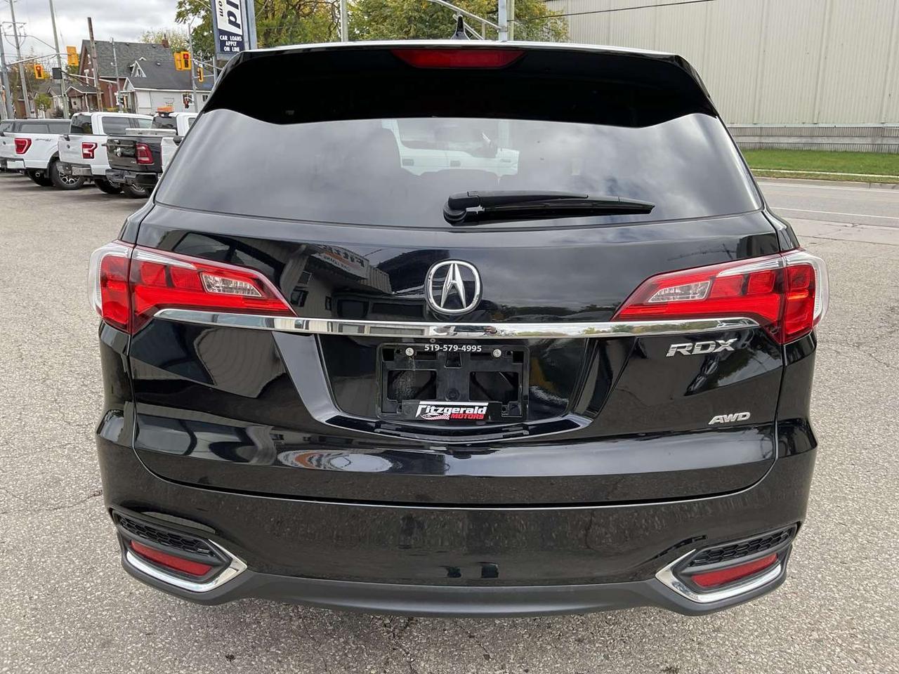 2017 Acura RDX Technology Package - LTHR! NAV! BACK-UP CAM! BSM! REMOTE START! Photo