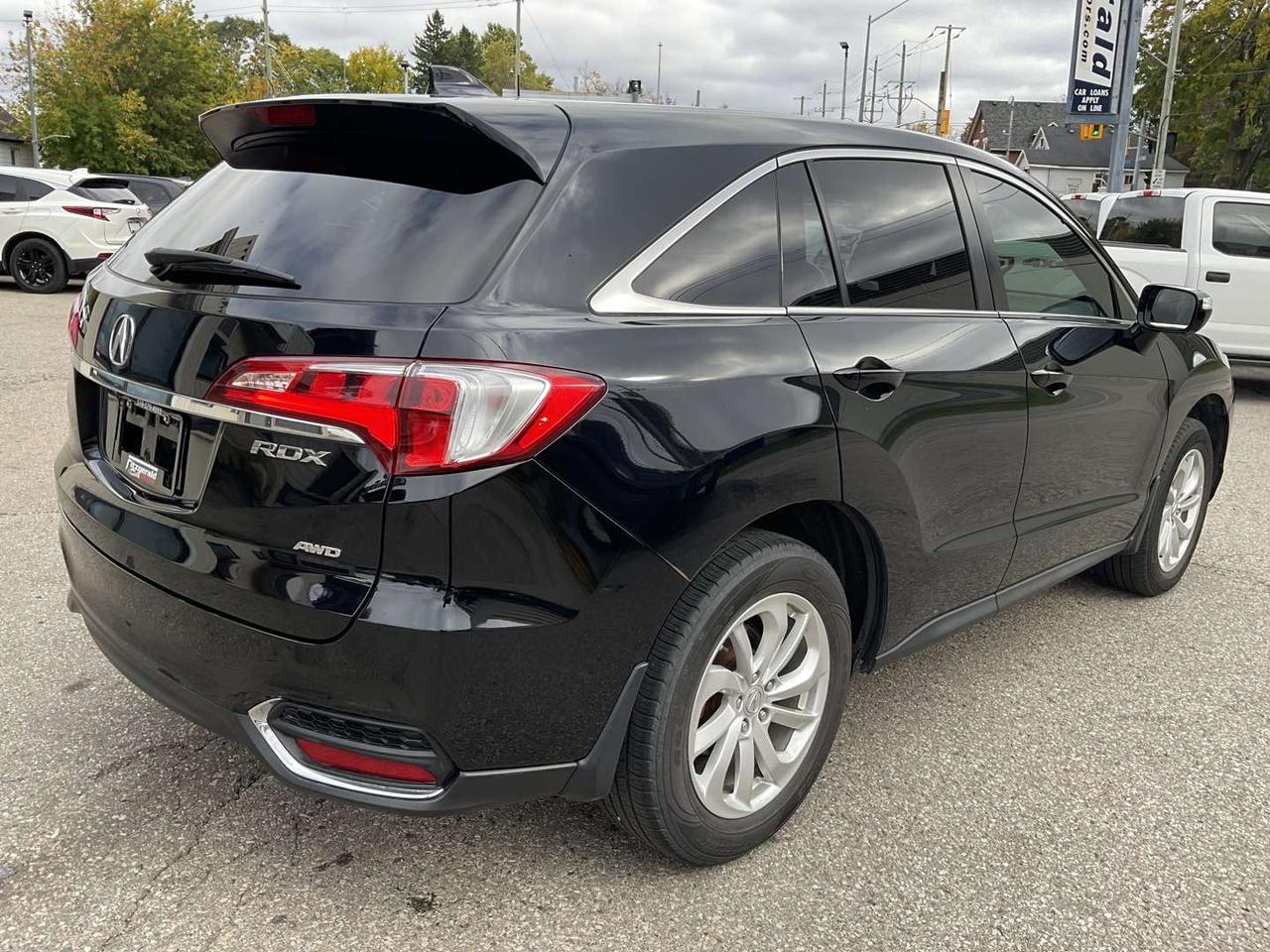2017 Acura RDX Technology Package - LTHR! NAV! BACK-UP CAM! BSM! REMOTE START! Photo