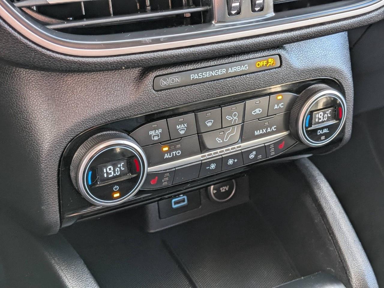 2021 Ford Escape SEL Hybrid AWD Photo