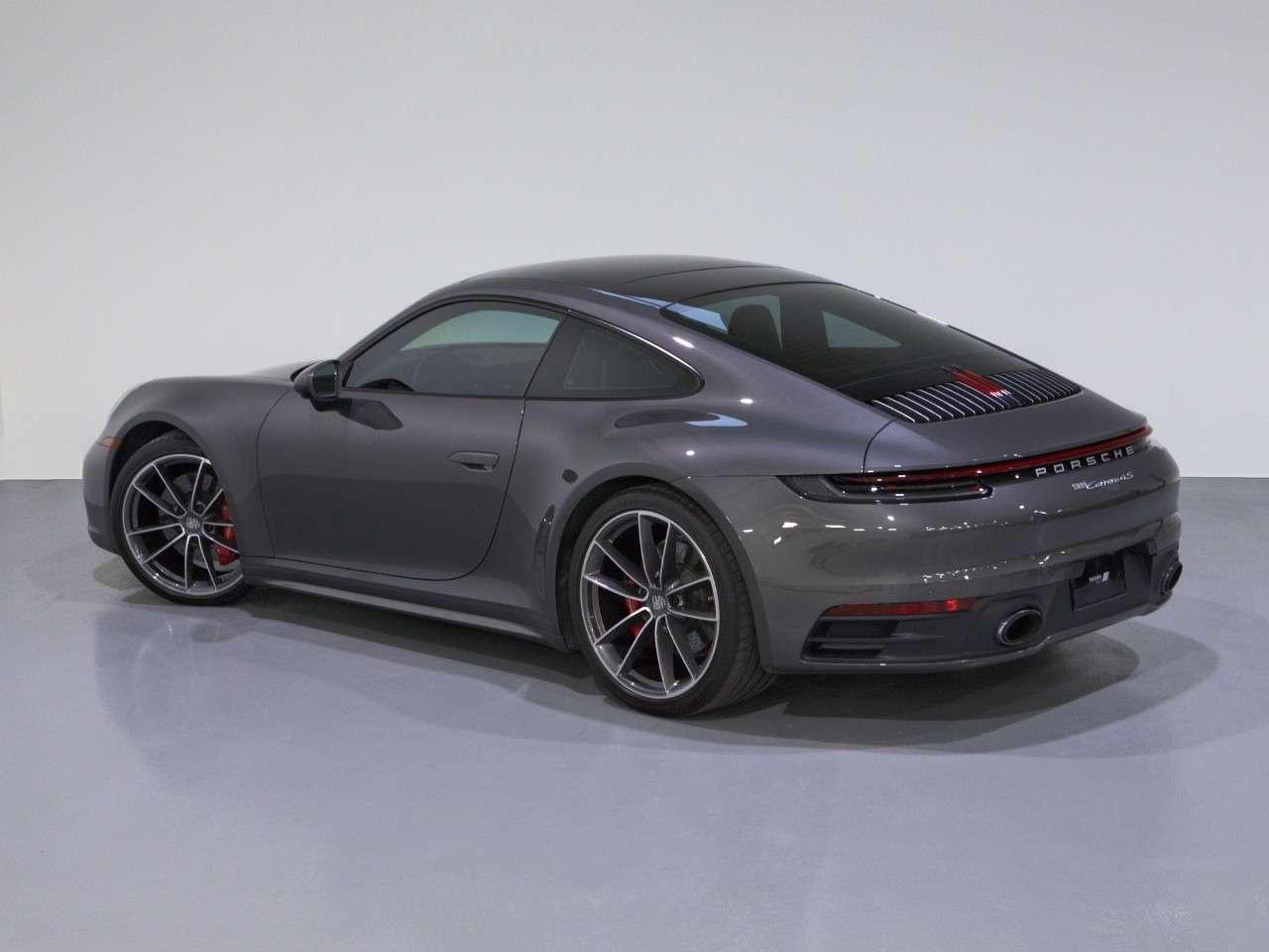 2021 Porsche 911  Photo