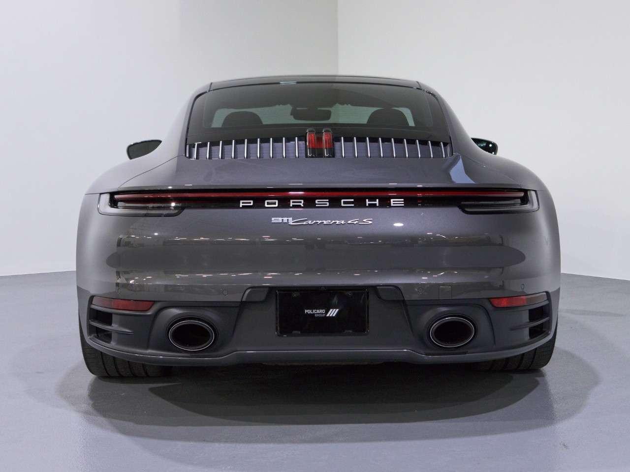 2021 Porsche 911  Photo