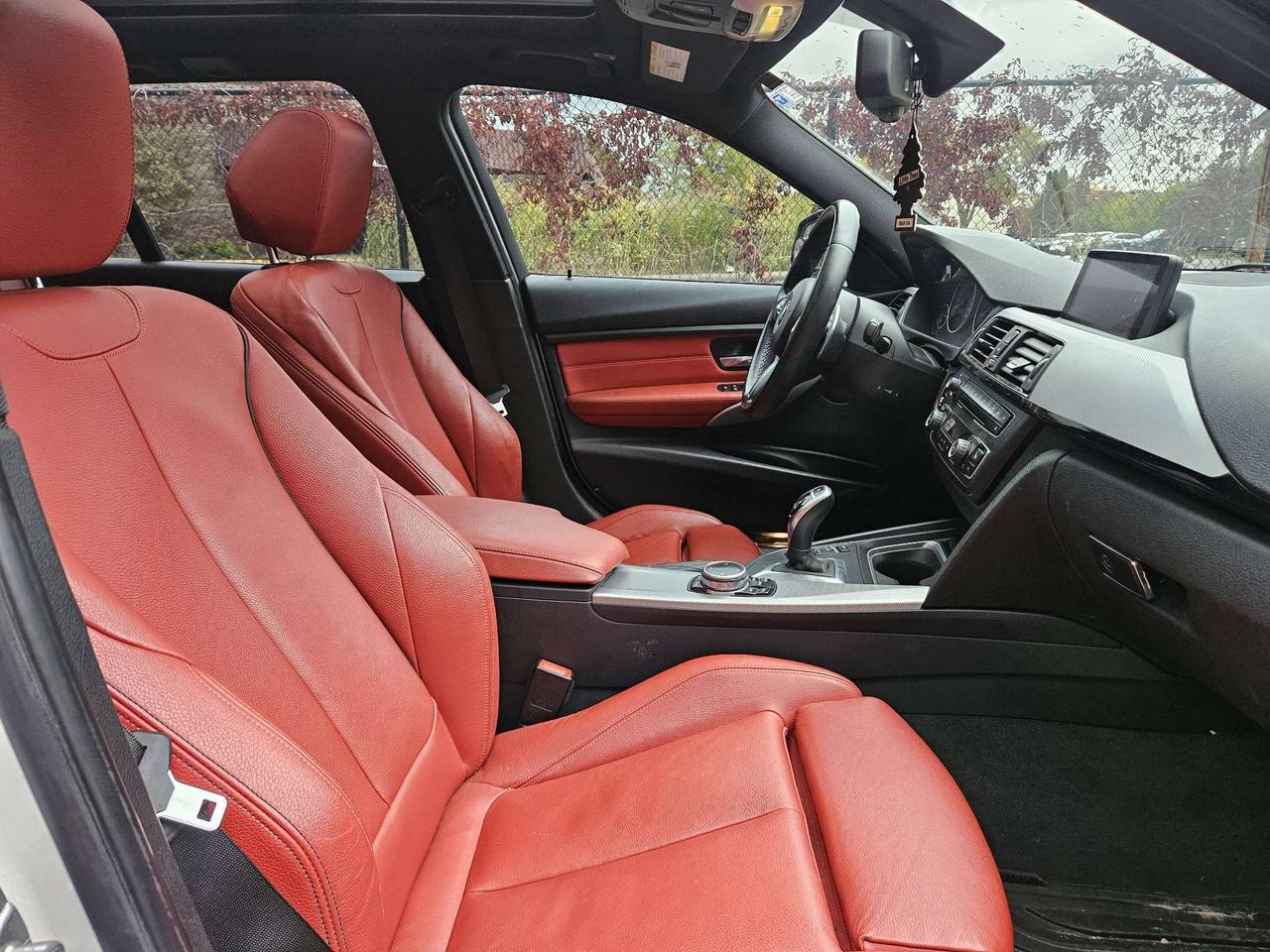 2014 BMW 3 Series Touring Wagon 328d xDrive AWD, NAVIGATION, PANORAMIC SUNROOF Photo