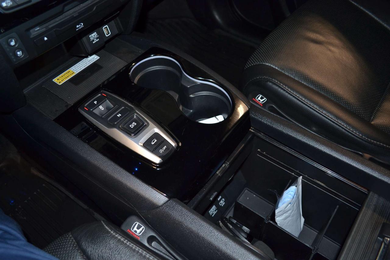 2020 Honda Pilot TOURING 8P Photo