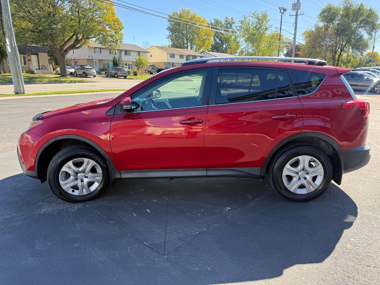 2015 Toyota RAV4 FWD 4dr LE Photo