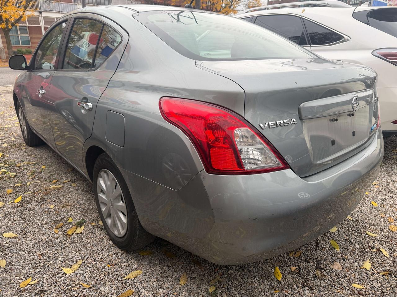 2012 Nissan Versa SV ! auto   116374 kms !! car fax cln ! certified Photo3