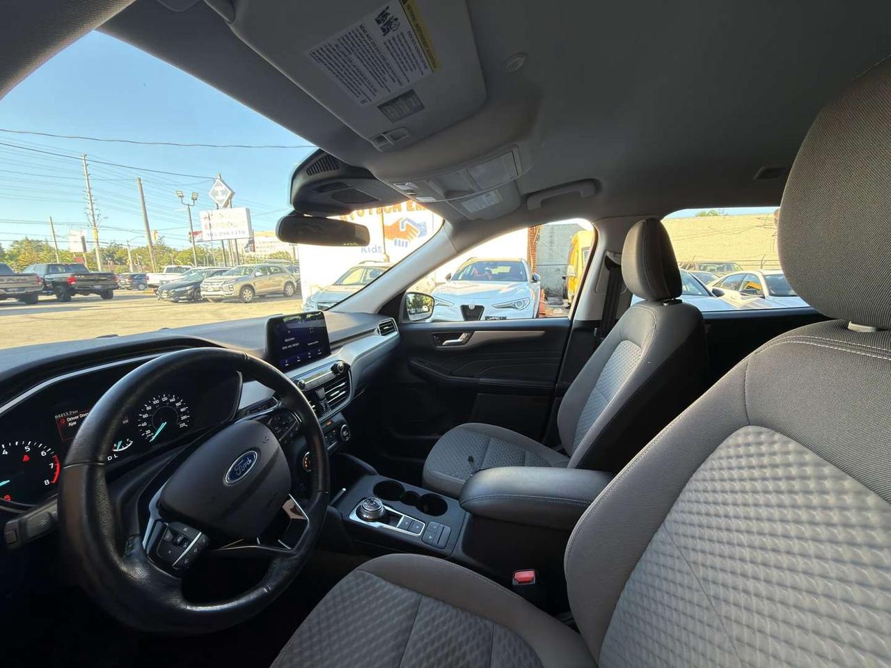 2021 Ford Escape SE AWD Pearl White Htd Steering   Htd Seats   Carplay Photo