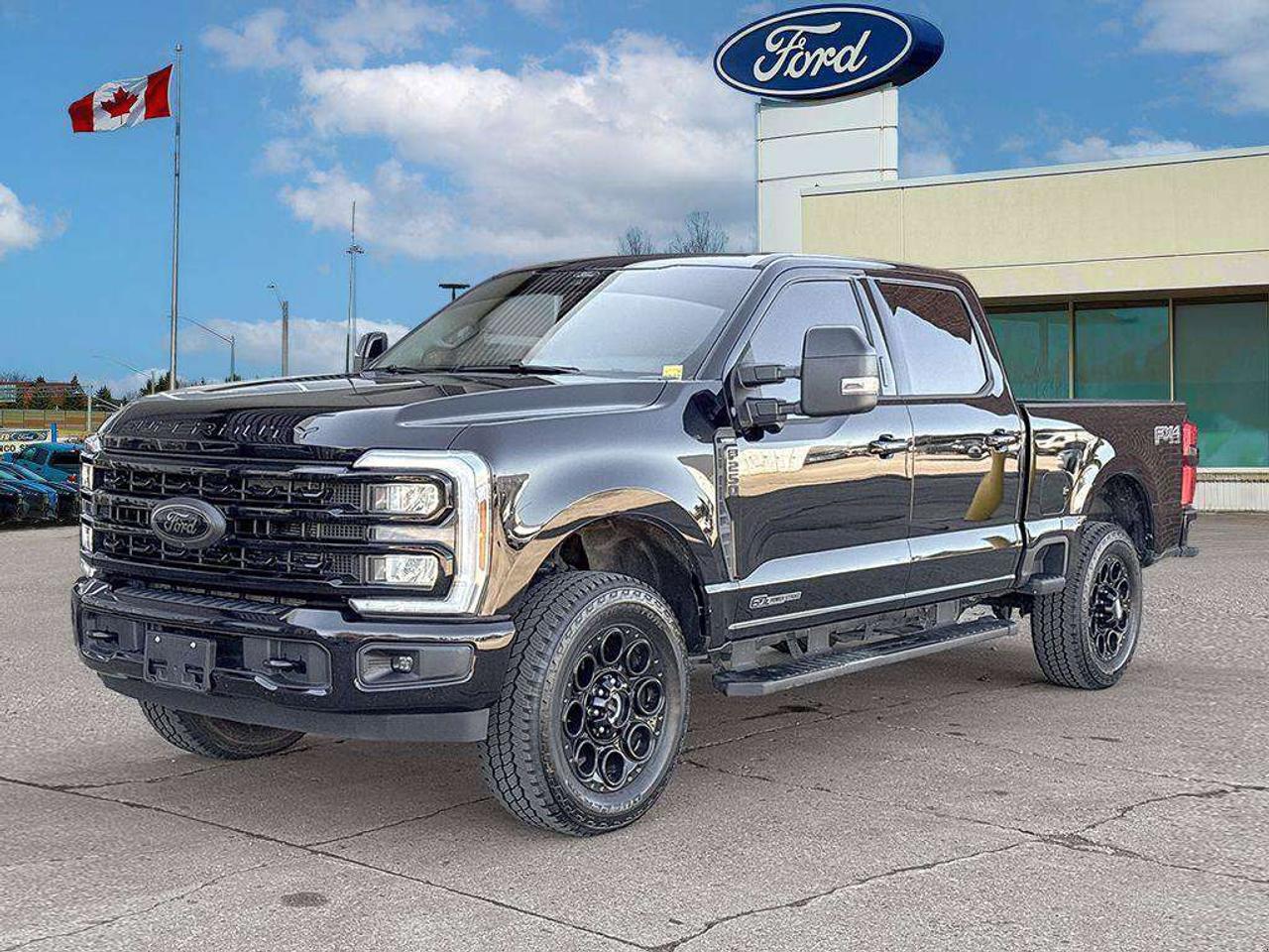 2024 Ford Others LARIAT Photo5