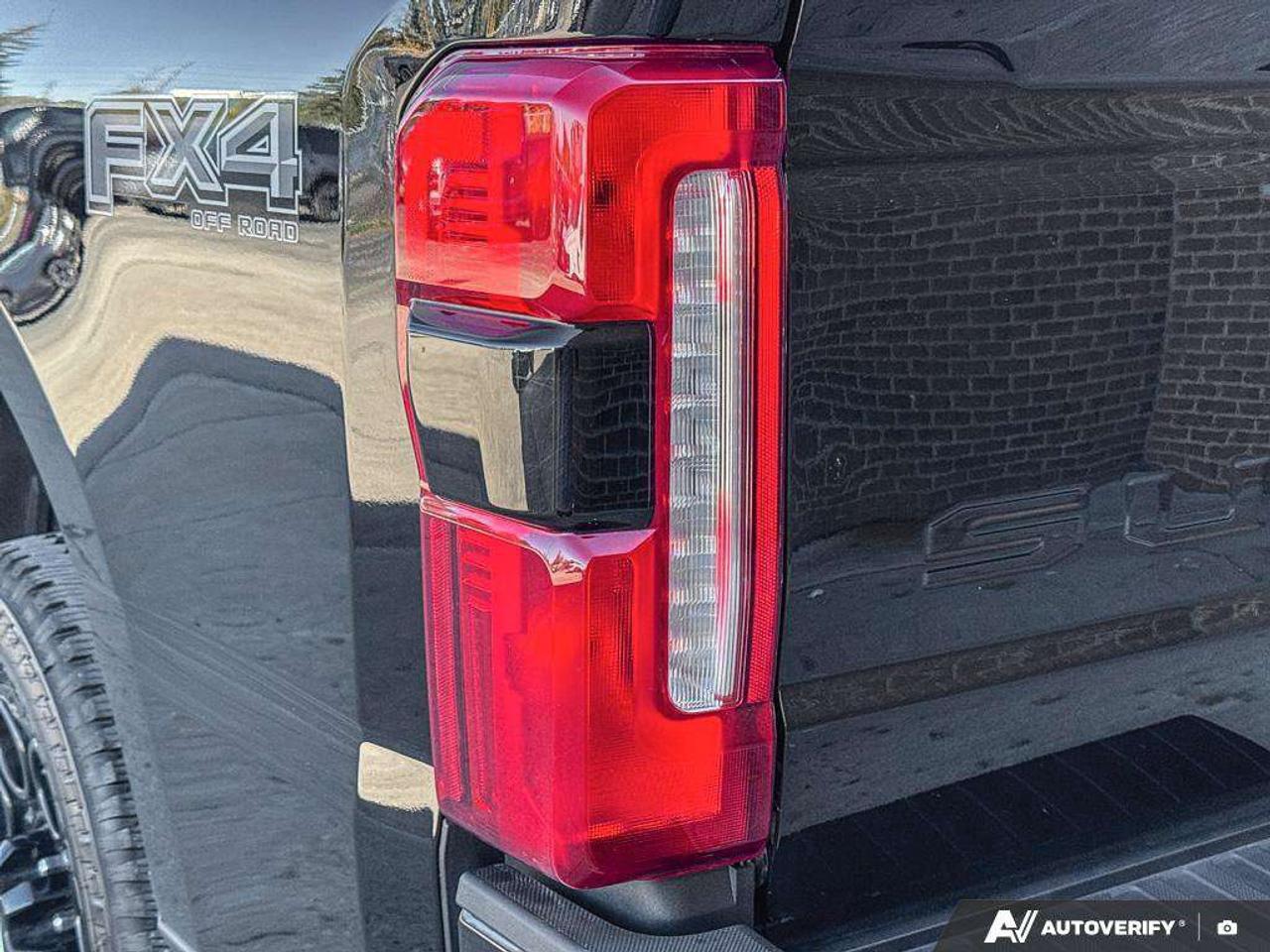 2024 Ford Others LARIAT Photo