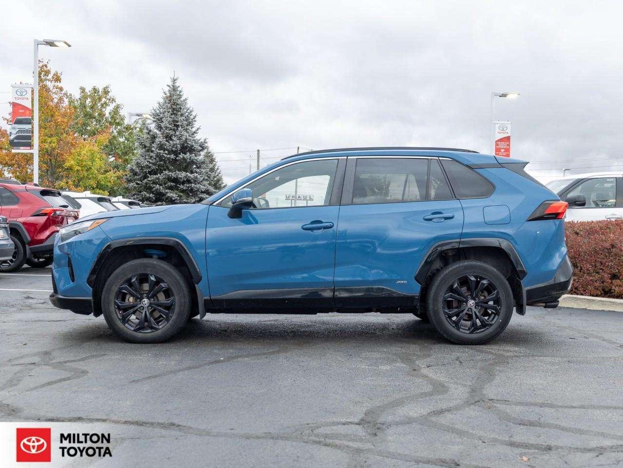 2022 Toyota RAV4 SUNROOF HEATED STEERING POWER SEAT ONE OWNER NEW REAR BRAKE PADS+ROTORS SE Photo
