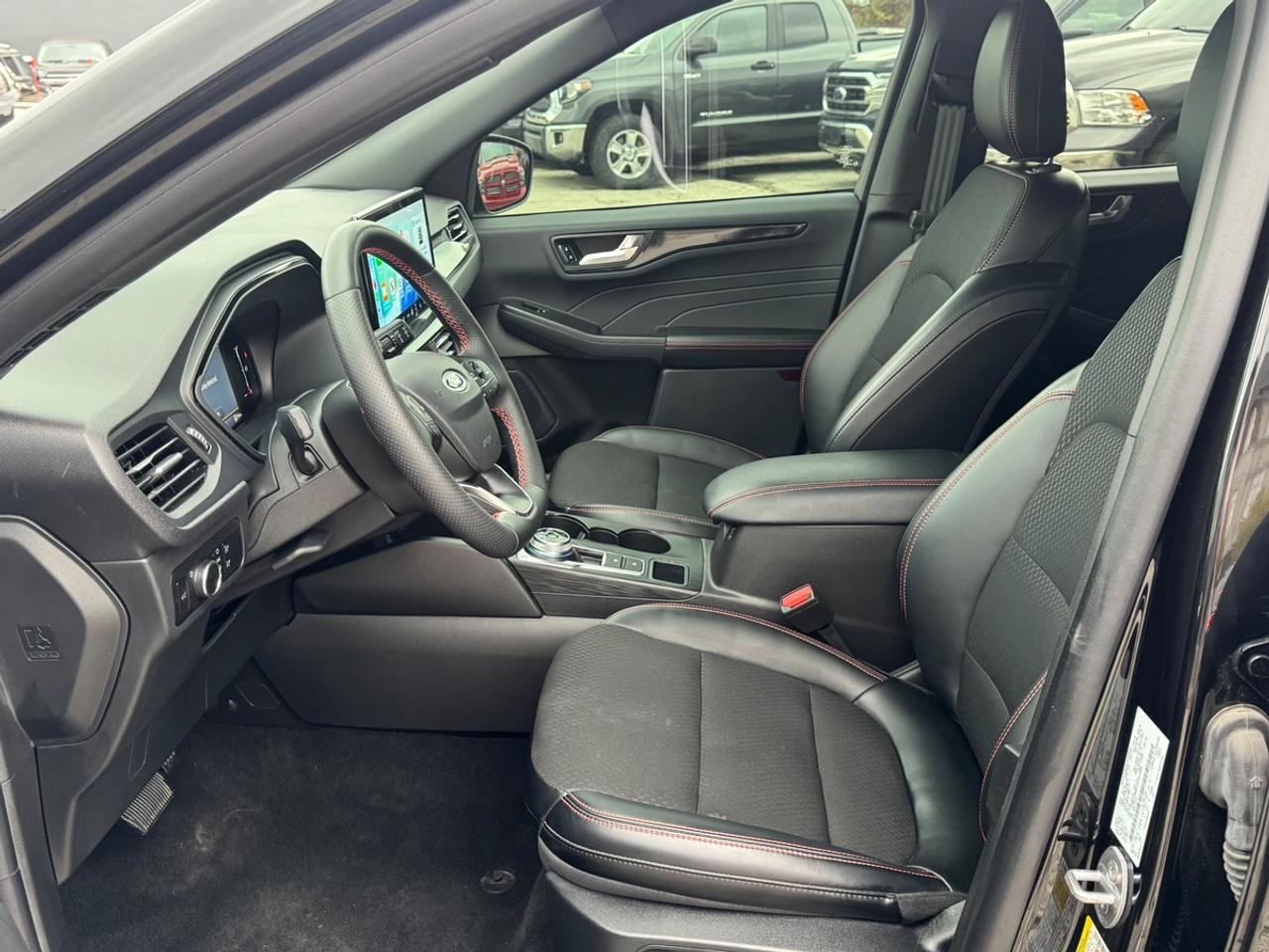 2025 Ford Escape ST-Line Photo
