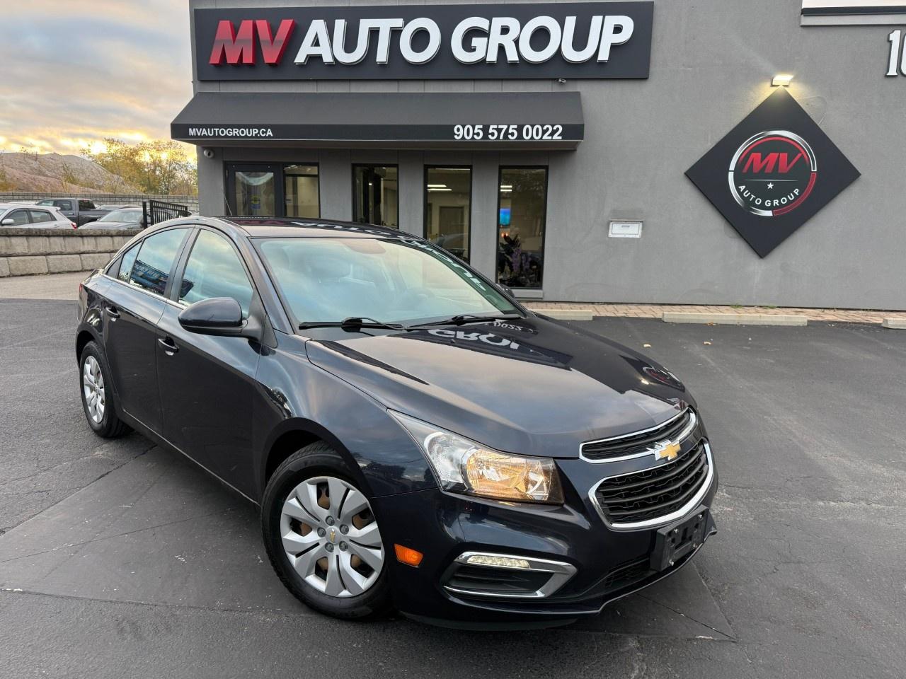 2015 Chevrolet Cruze 4dr Sdn 1LT Photo0