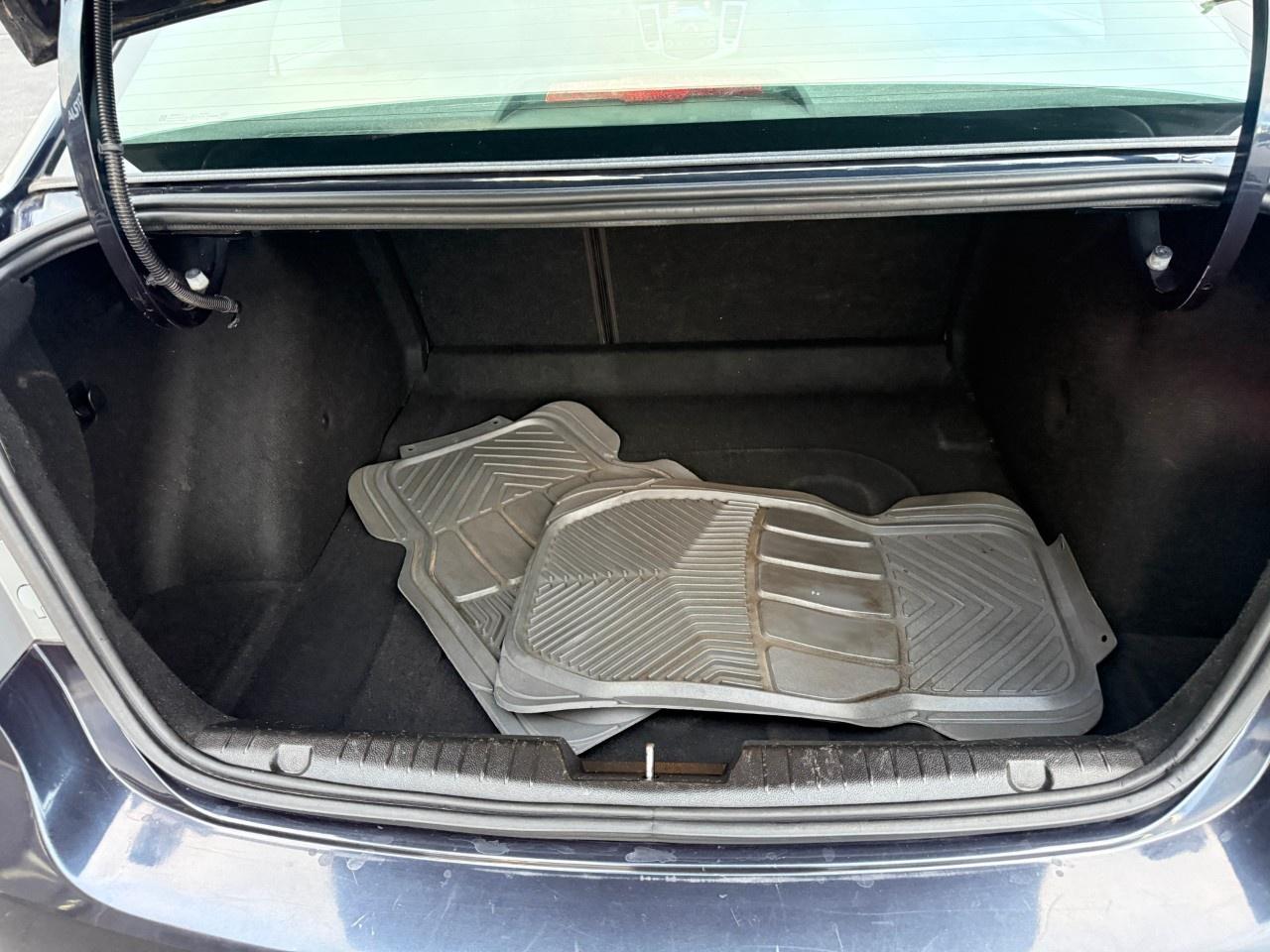 2015 Chevrolet Cruze 4dr Sdn 1LT Photo