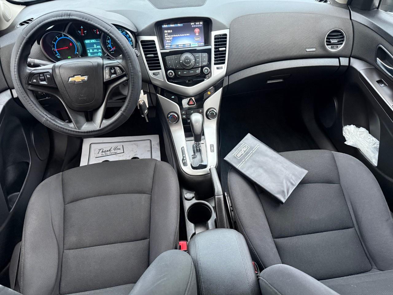 2015 Chevrolet Cruze 4dr Sdn 1LT Photo