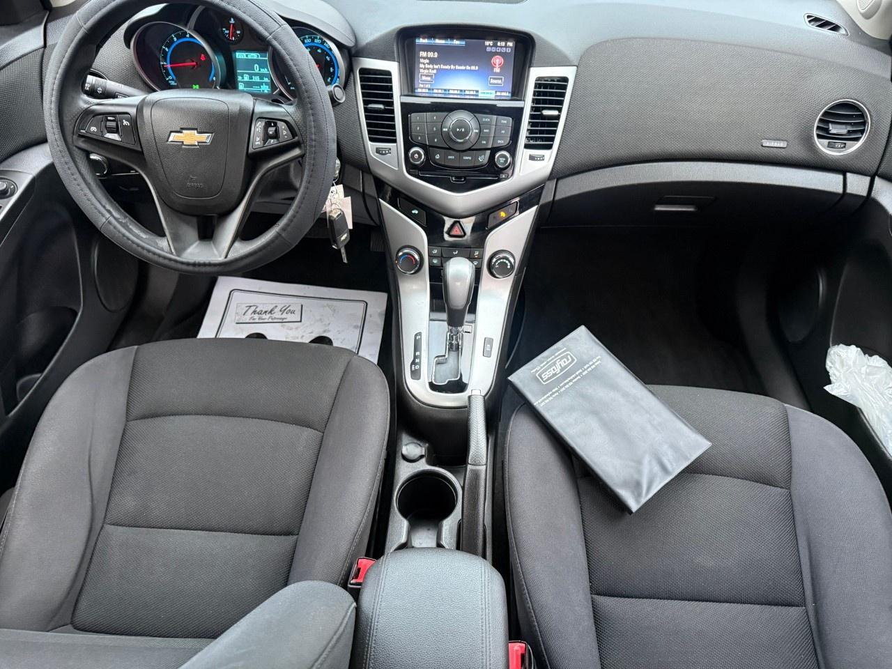2015 Chevrolet Cruze 4dr Sdn 1LT Photo