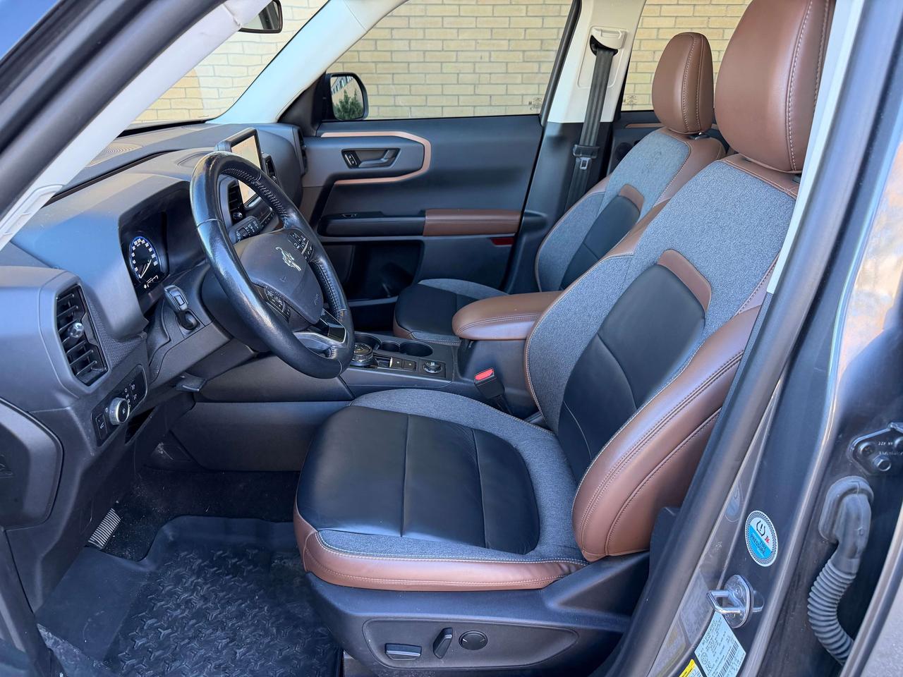 2023 Ford Bronco Sport Outer Banks 1 Owner Leather Certified clean carfax Photo