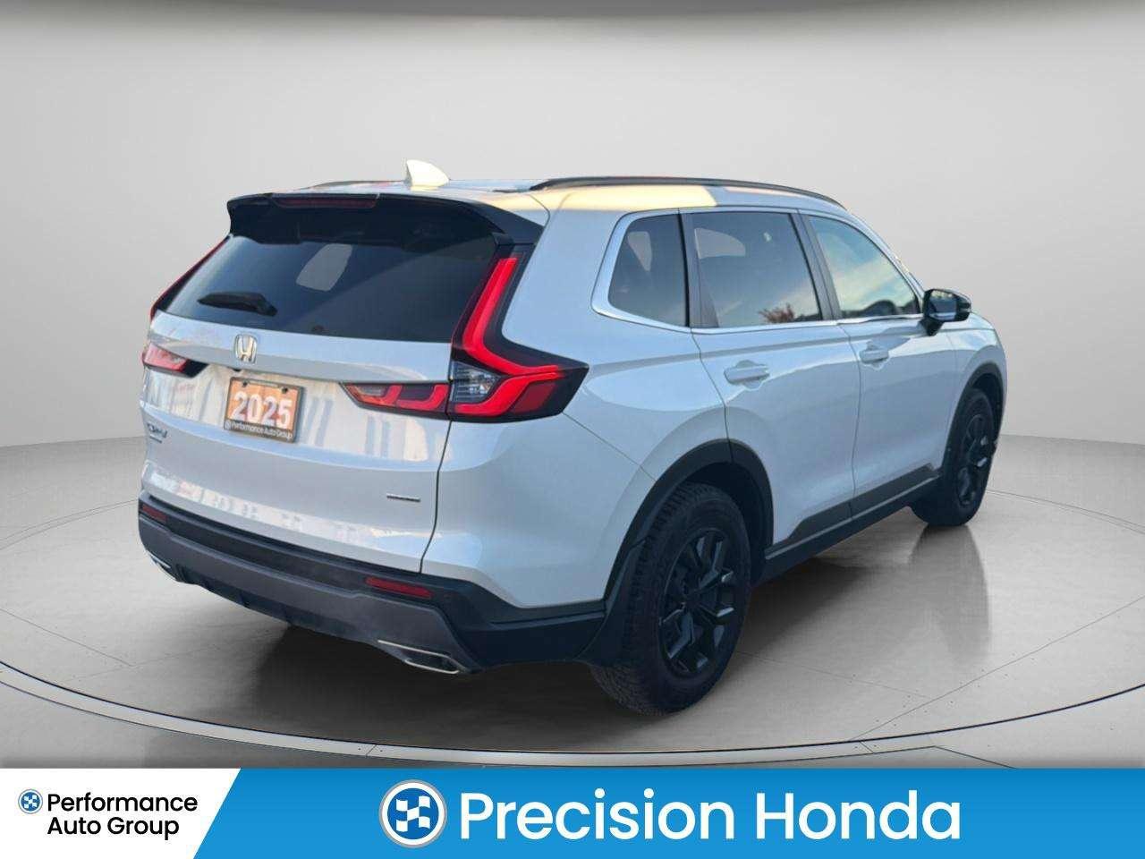 2025 Honda CR-V Touring Leather  Navigation  Sunroof Photo