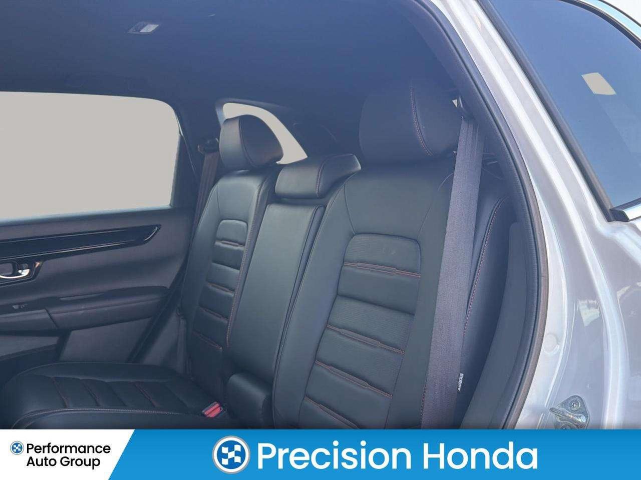 2025 Honda CR-V Touring Leather  Navigation  Sunroof Photo