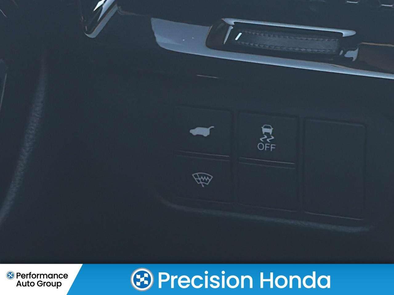 2025 Honda CR-V Touring Leather  Navigation  Sunroof Photo