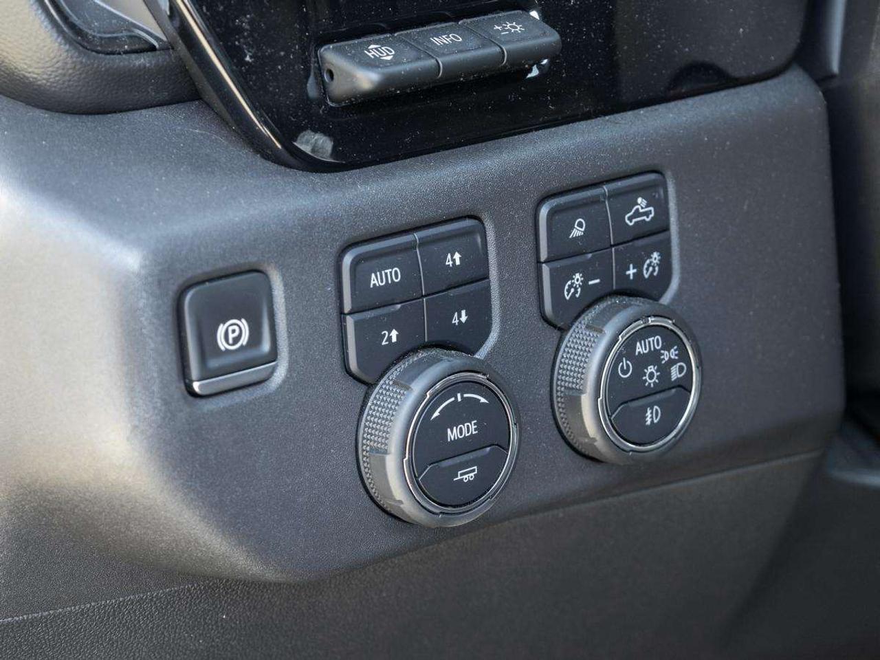 2024 Chevrolet Silverado 1500 Crew Cab Short Box 4-Wheel Drive ZR2 Photo