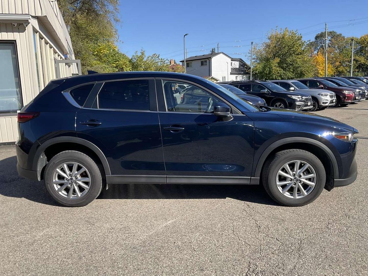 2023 Mazda CX-5 GX - ALLOYS! BACK-UP CAM! BSM! CAR PLAY! Photo