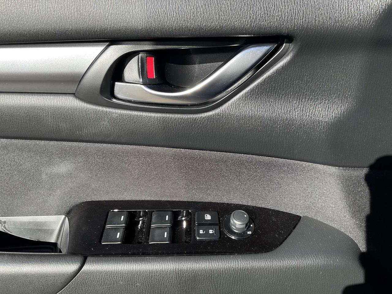 2023 Mazda CX-5 GX - ALLOYS! BACK-UP CAM! BSM! CAR PLAY! Photo
